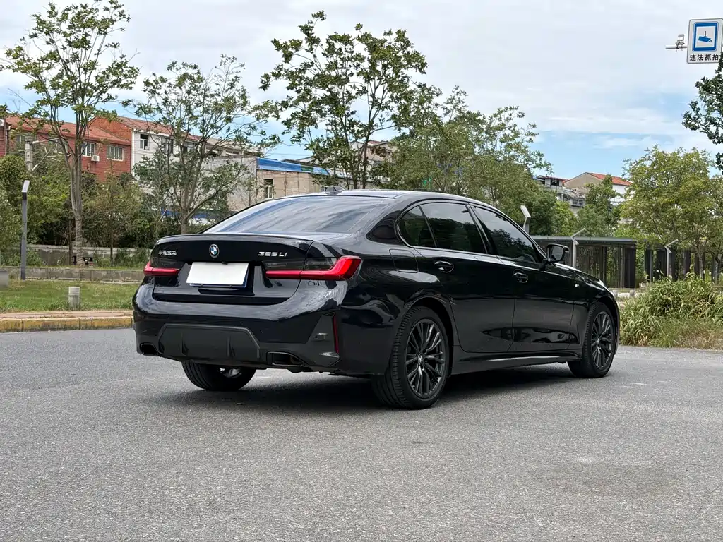 BMW 3 Series — миниатюра 9