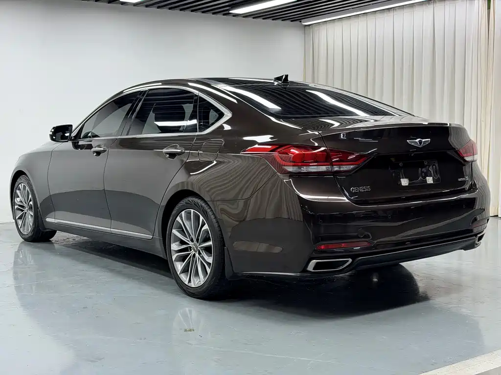 Hyundai Genesis — миниатюра 20