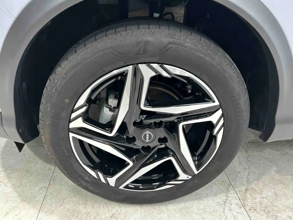 Nissan Qashqai — миниатюра 20