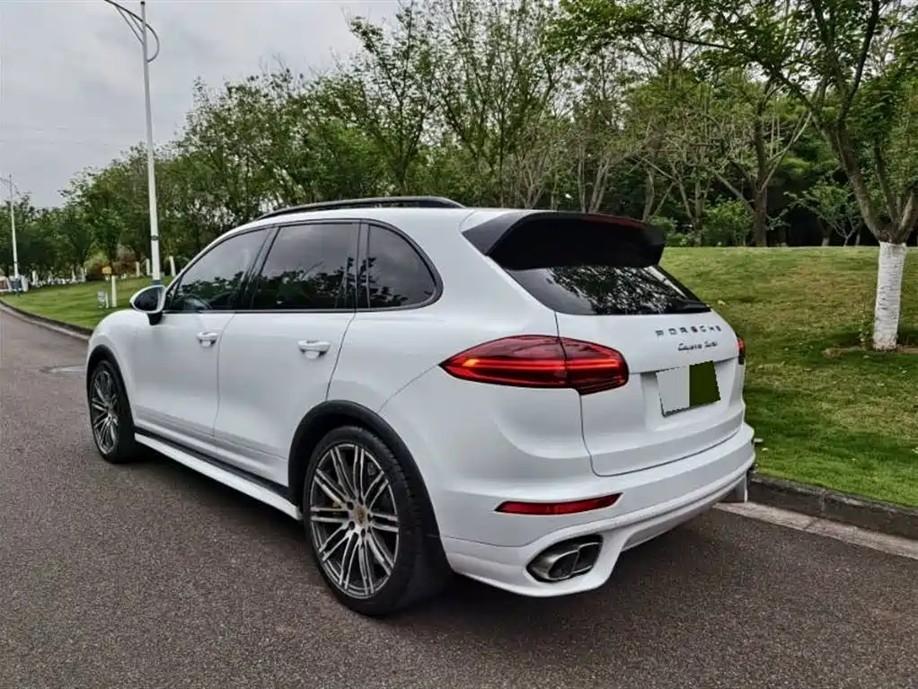 Porsche Cayenne 2015 Cayenne Turbo 4.8T