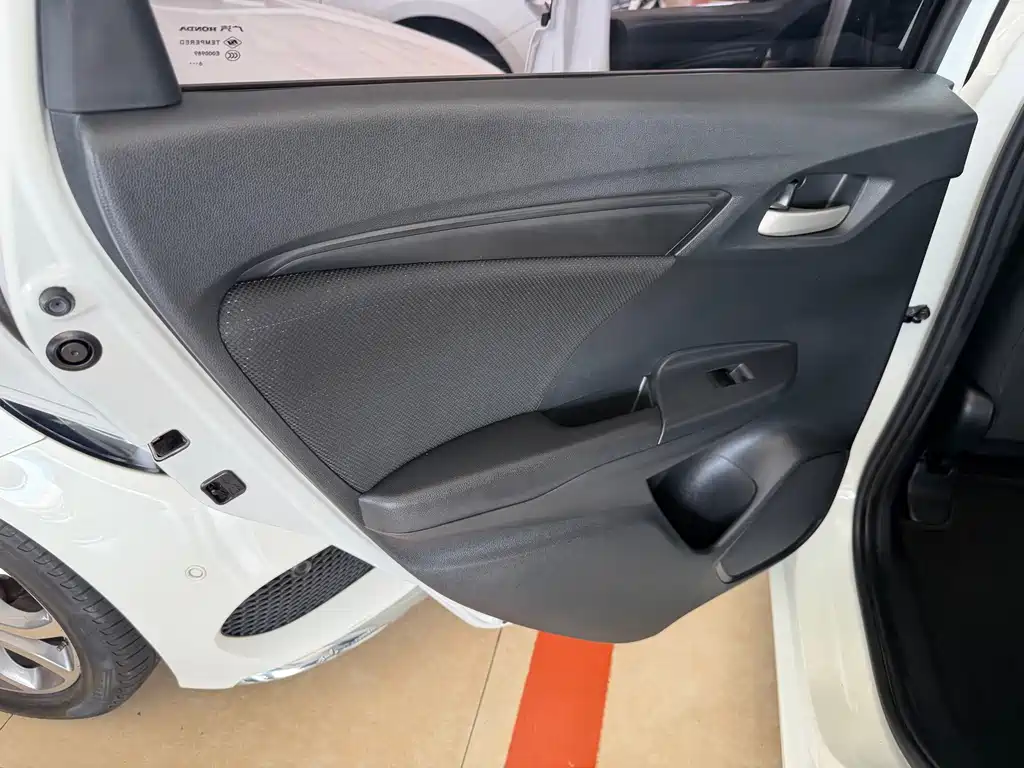 Honda Fit — миниатюра 17
