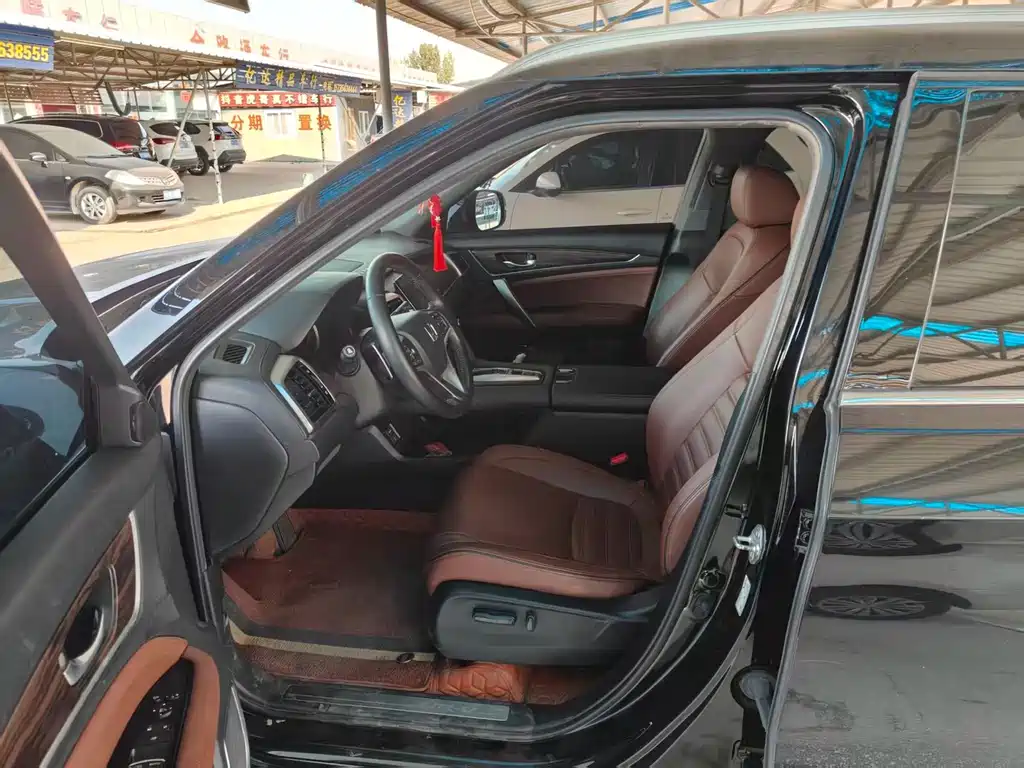 Honda UR-V — миниатюра 6