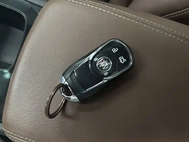 Buick Regal — миниатюра 14