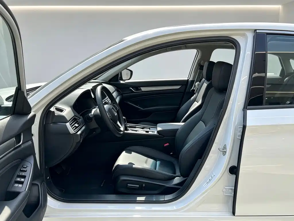Honda Accord — миниатюра 7
