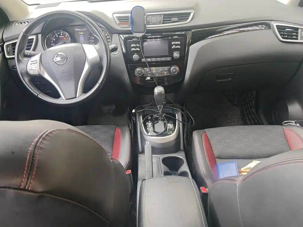 Nissan Qashqai — миниатюра 10