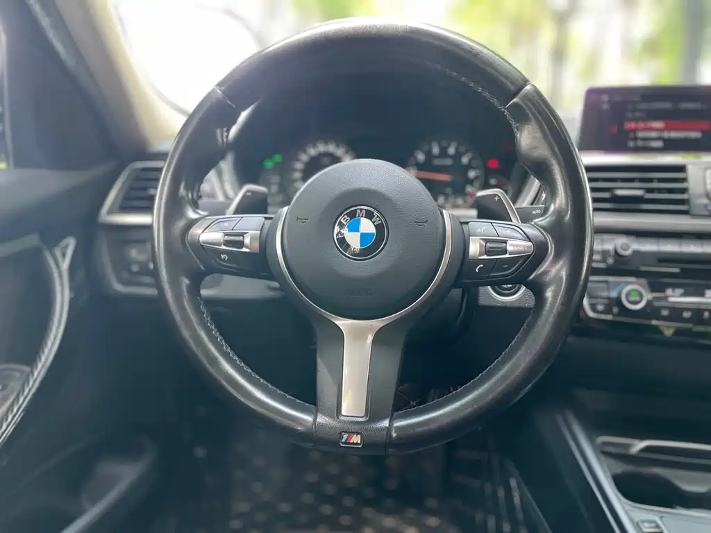 BMW 3 Series — миниатюра 14