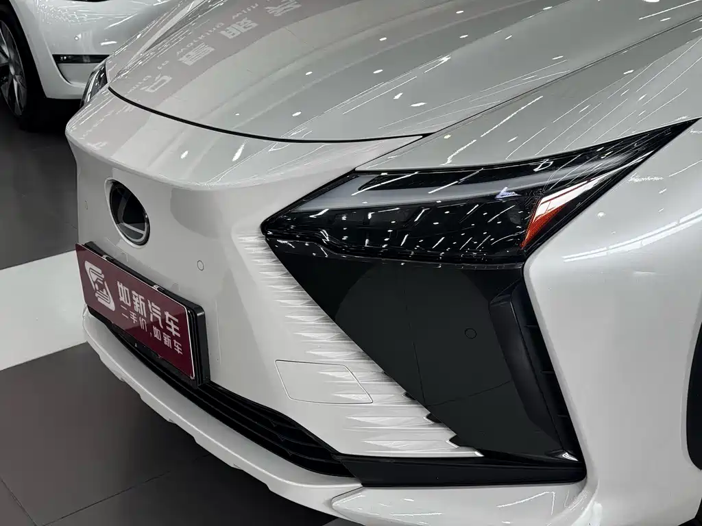 Lexus RZ — миниатюра 3