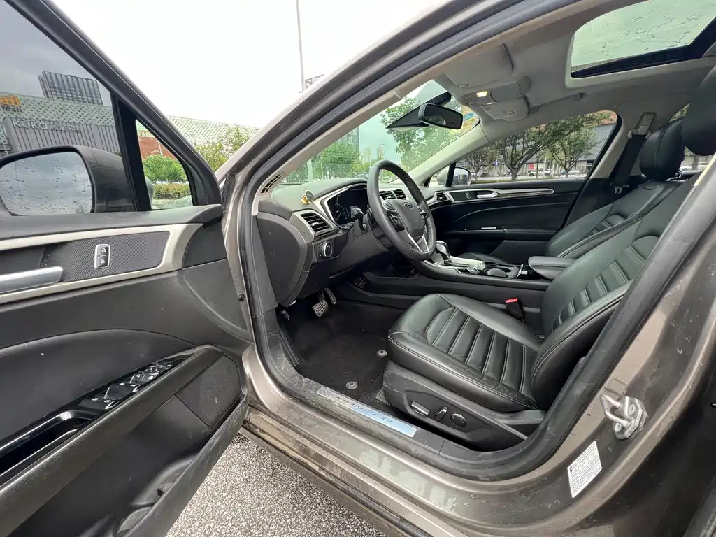 Ford Mondeo 2013 2.0L GTDi240 Luxury Sport