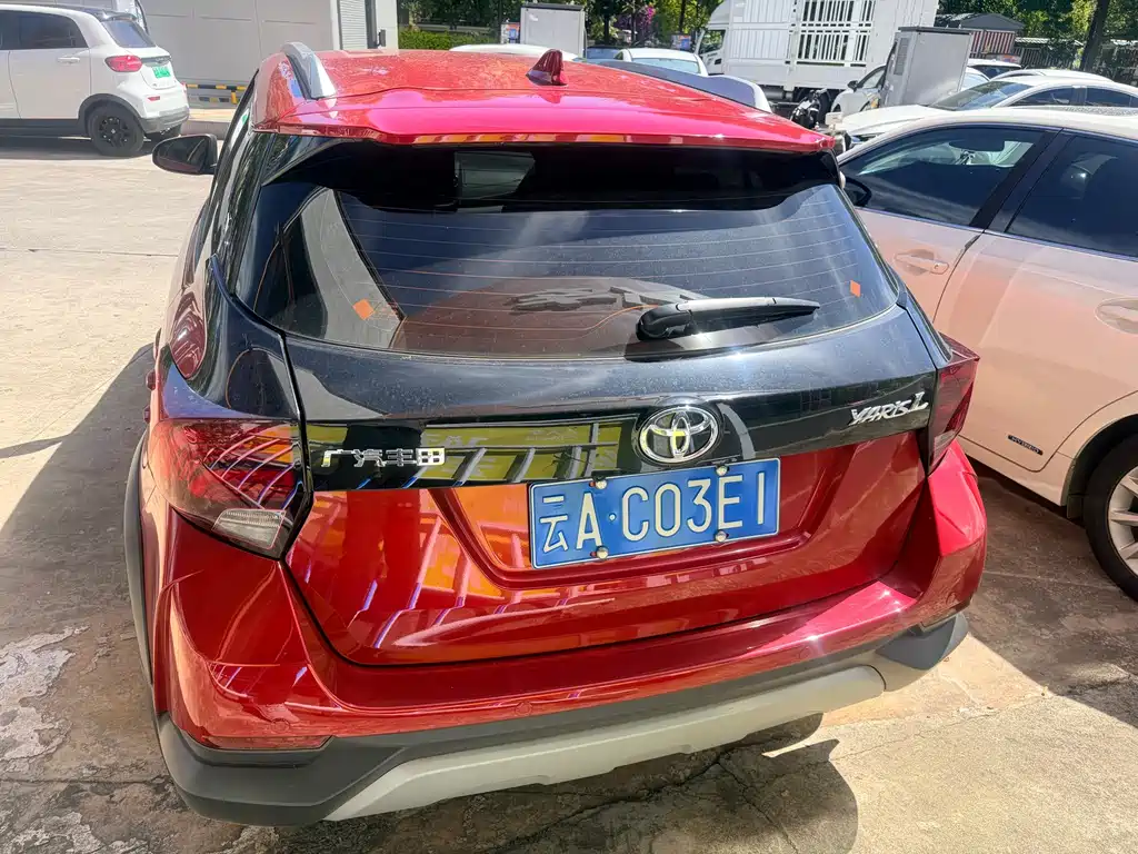 Toyota Yaris L — миниатюра 4