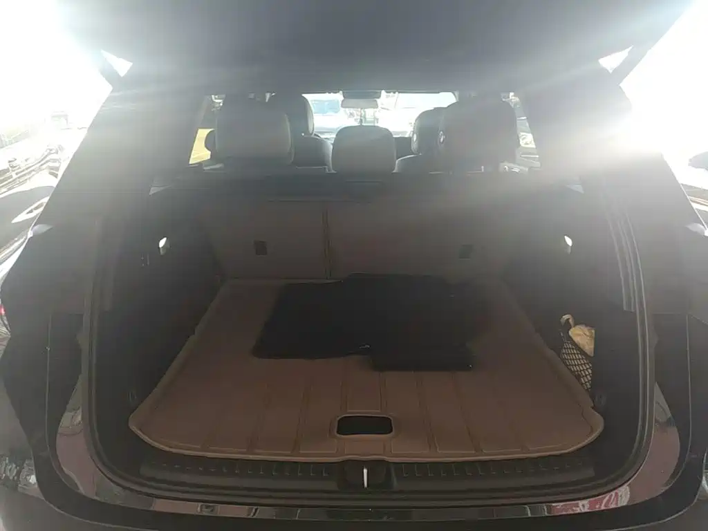 Li Auto Li L6 — миниатюра 19