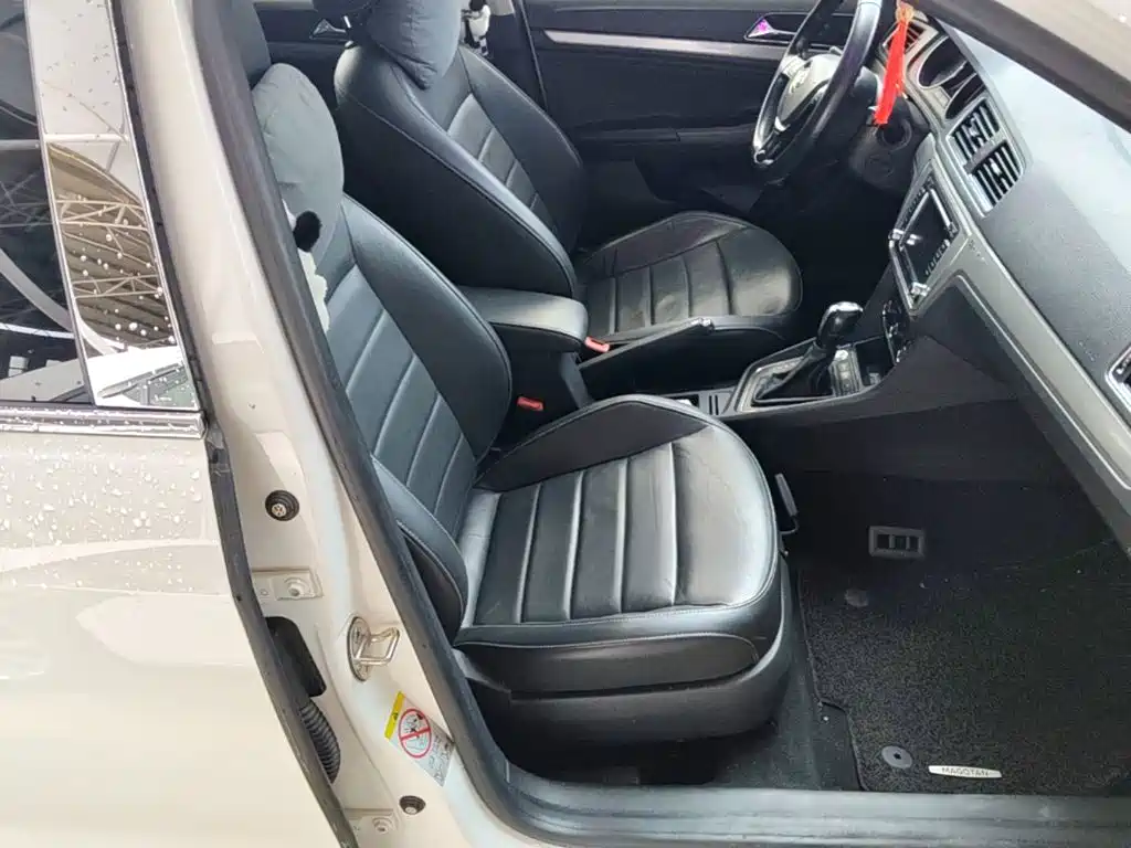 Volkswagen Lavida — миниатюра 25