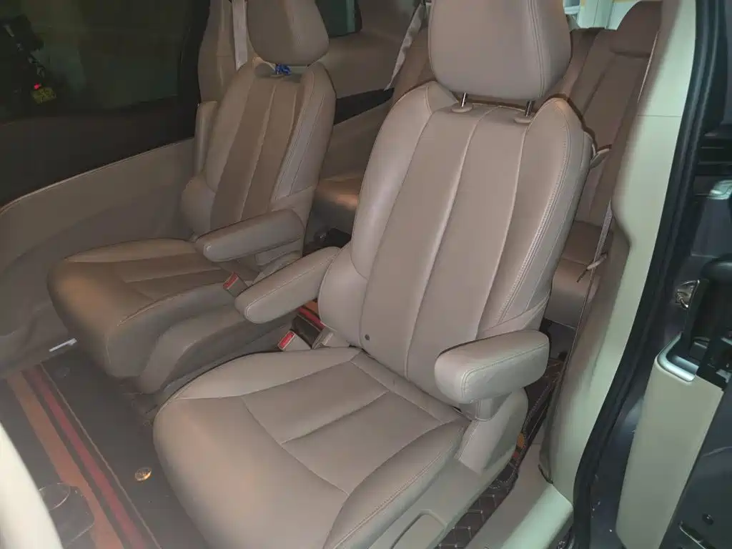 Buick GL8 — миниатюра 15