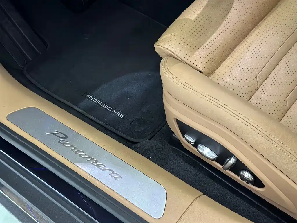 Porsche Panamera — миниатюра 15