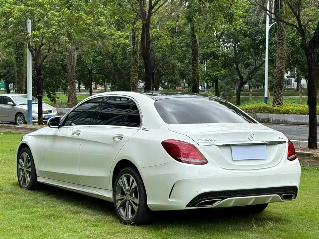 Mercedes-Benz C-Class — миниатюра 9