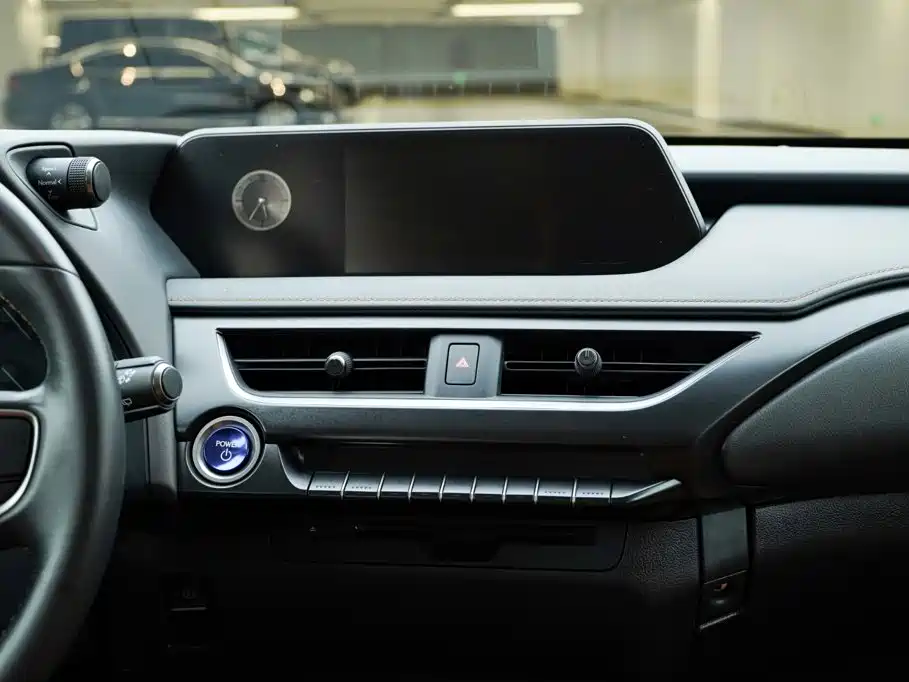 Lexus UX — миниатюра 16
