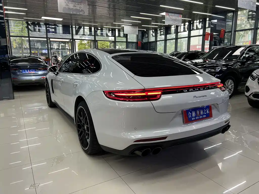 Porsche Panamera — миниатюра 4