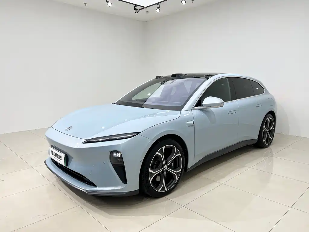 NIO ET5T