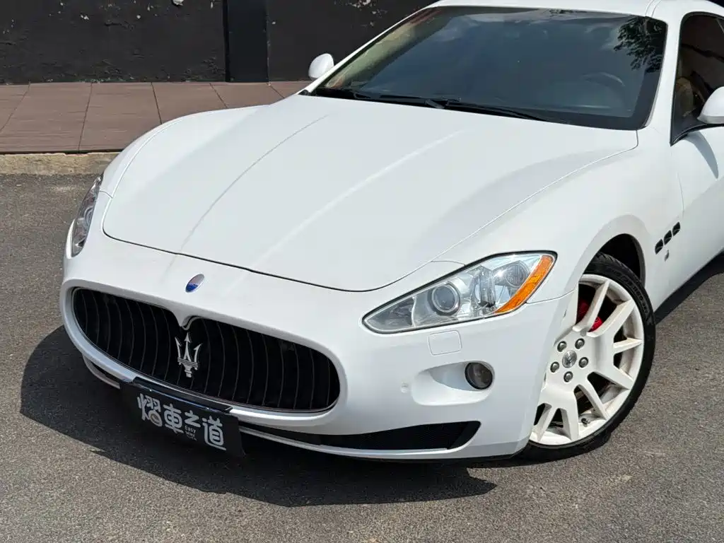 Maserati GranTurismo — миниатюра 20