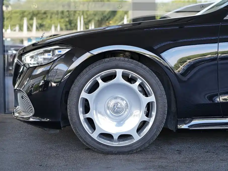 MERCEDES-BENZ S CLASS