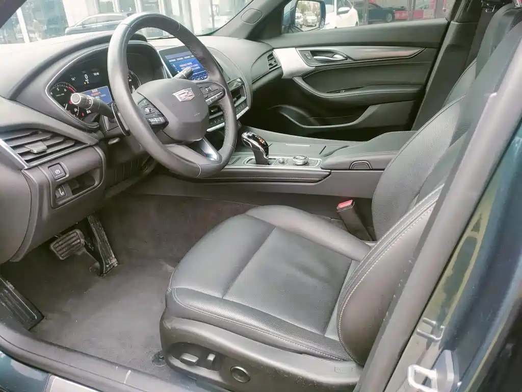 Cadillac CT5 — миниатюра 7