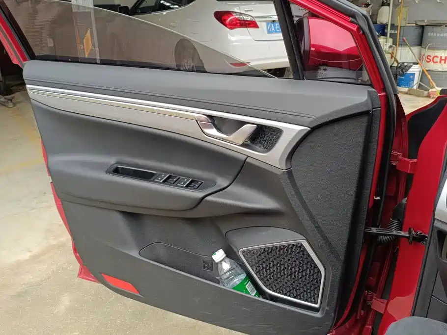 Geely Emgrand GS — миниатюра 7