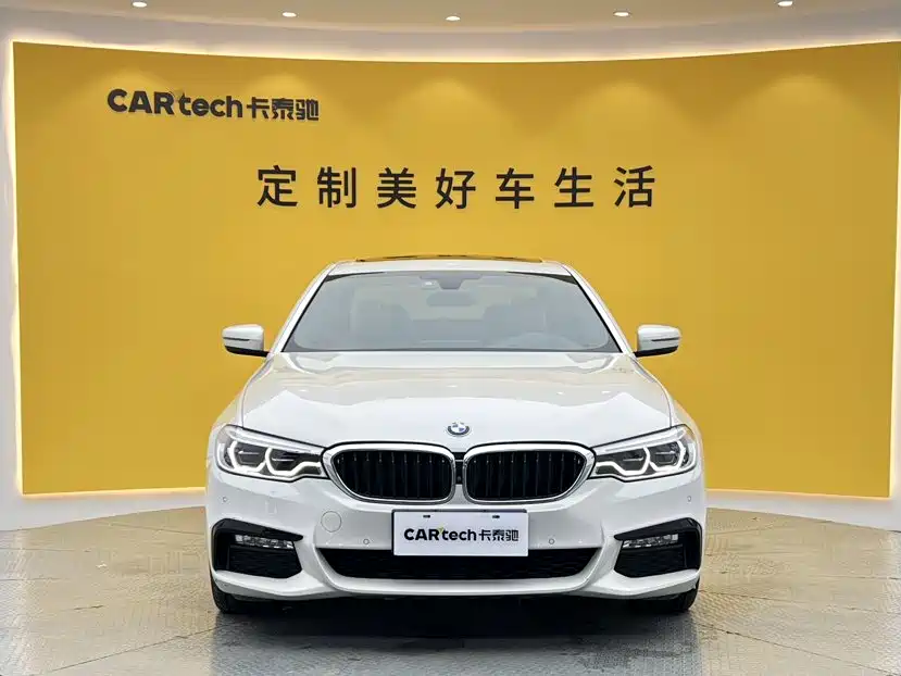 BMW 5 Series — миниатюра 3