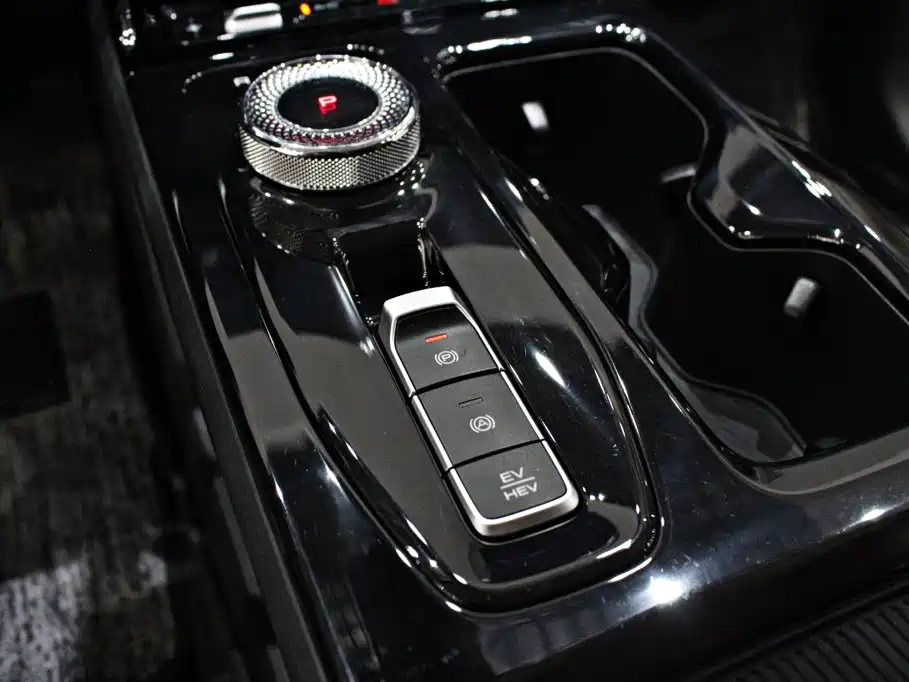 Wuling Xingguang — миниатюра 8