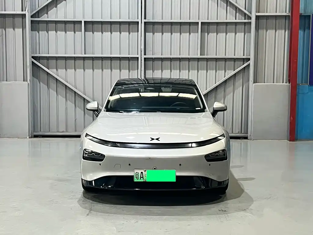 XPeng P7 — миниатюра 2