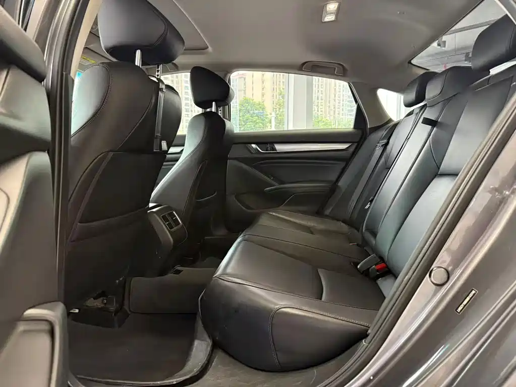 Honda Accord — миниатюра 5