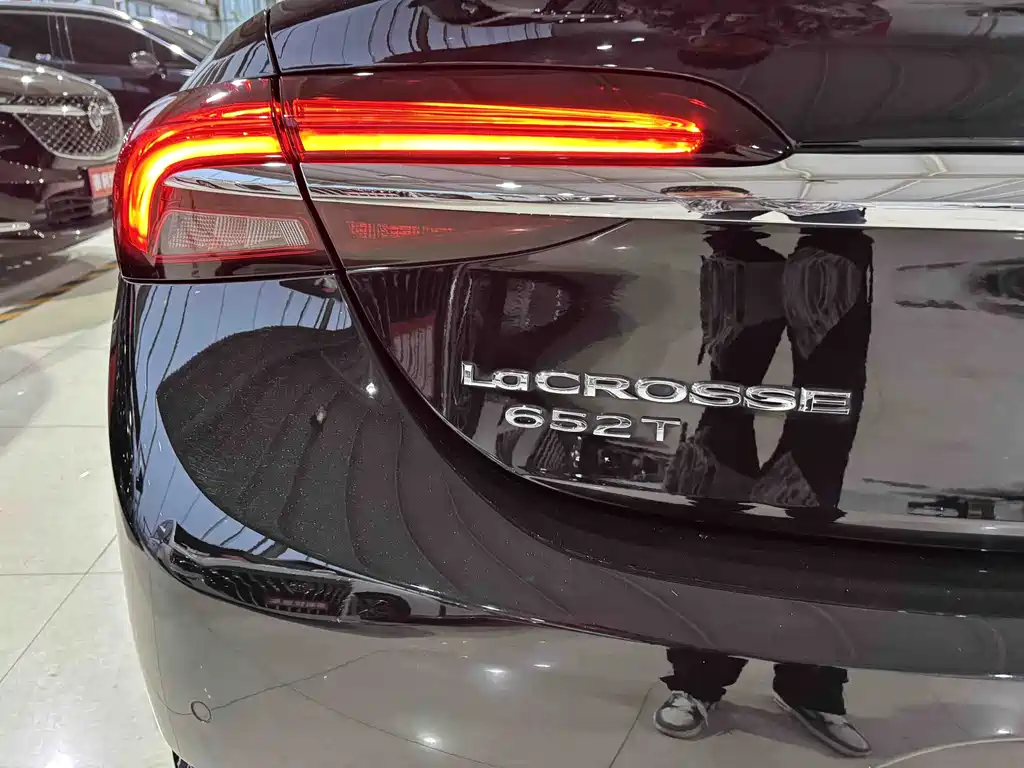 Buick LaCrosse 2022 652T Luxury