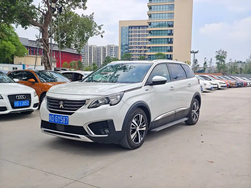 Peugeot 5008 2017