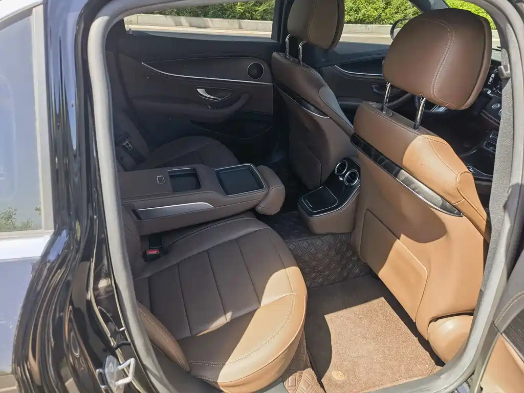 Mercedes-Benz E-Class E 2022 E 300 L Sport Fashion