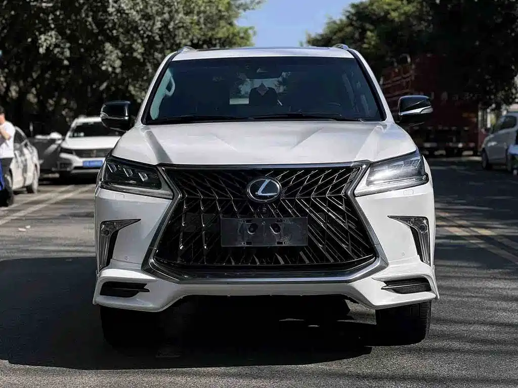Lexus LX 2019 570 Peak Special Edition