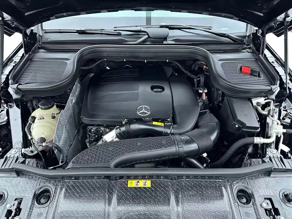 Mercedes-Benz GLE (Import) — миниатюра 18