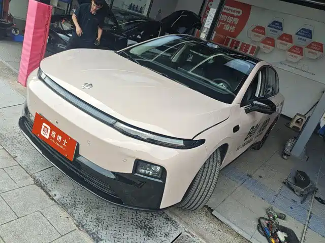 2025 Leapmotor B01