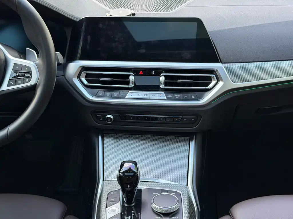 BMW 3 Series — миниатюра 14