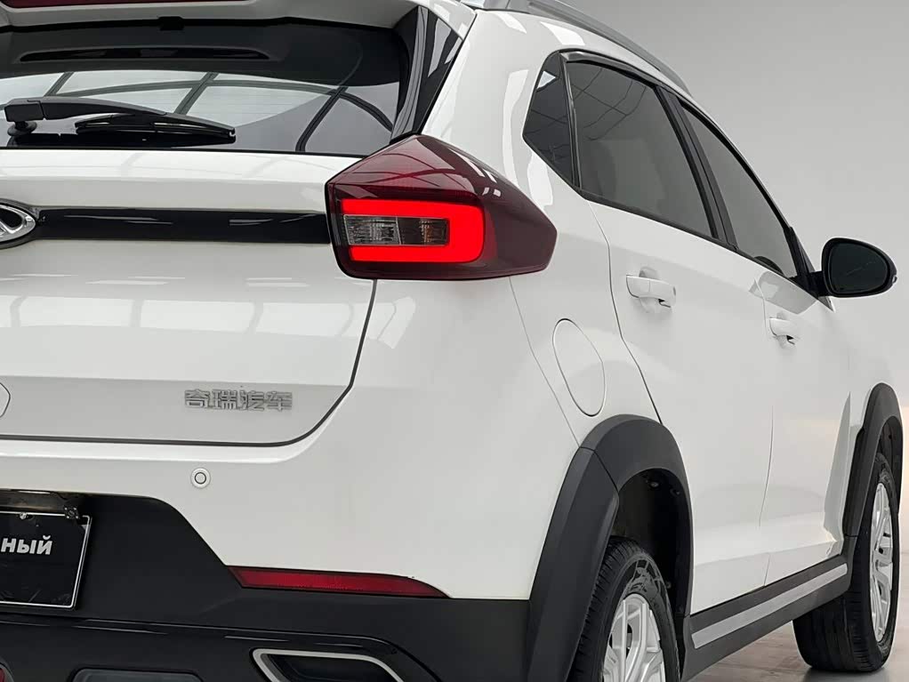CHERY Tiggo 3x 1.5 л 2022 г. Белый, пробег 26000 км
