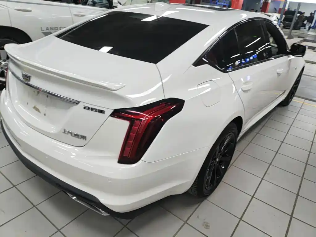 Cadillac CT5 — миниатюра 8
