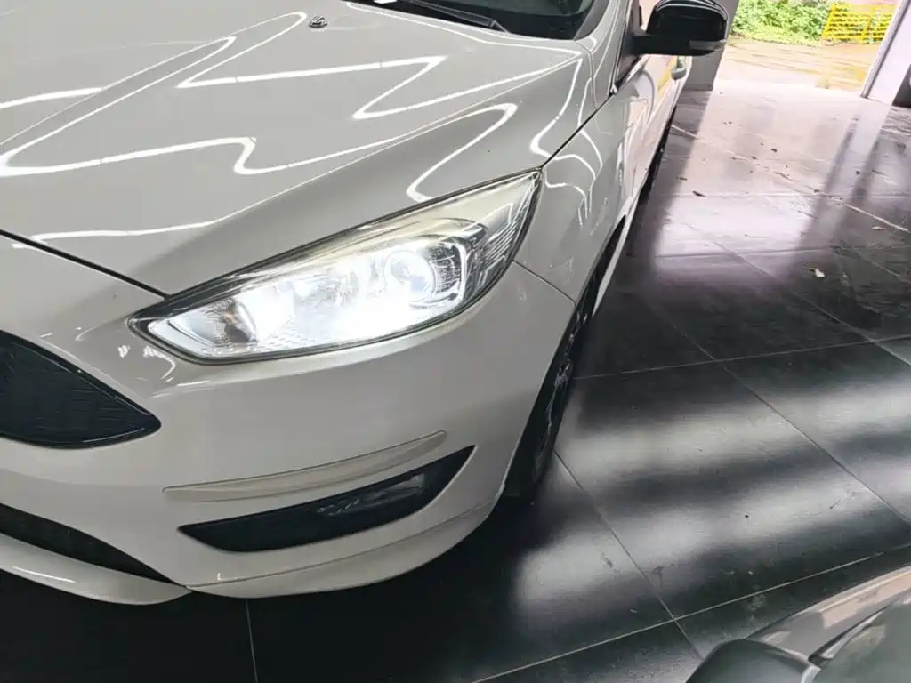 Ford Focus — миниатюра 24
