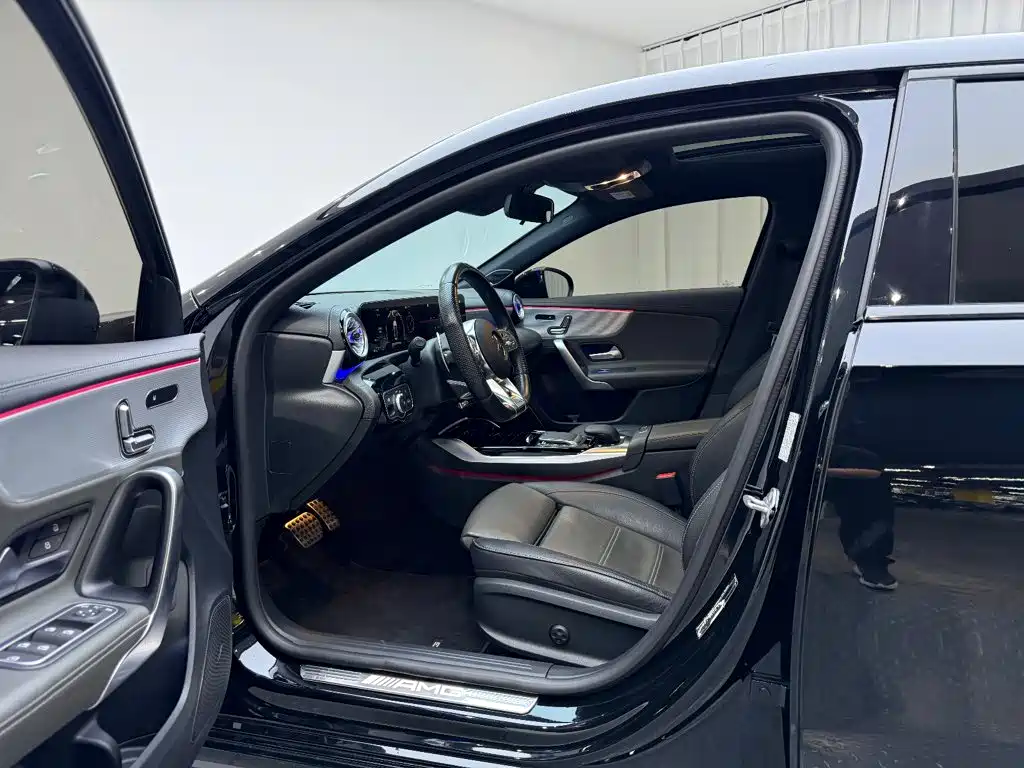 Mercedes-Benz A-Class AMG AMG A 35 L 4MATIC, фото 12