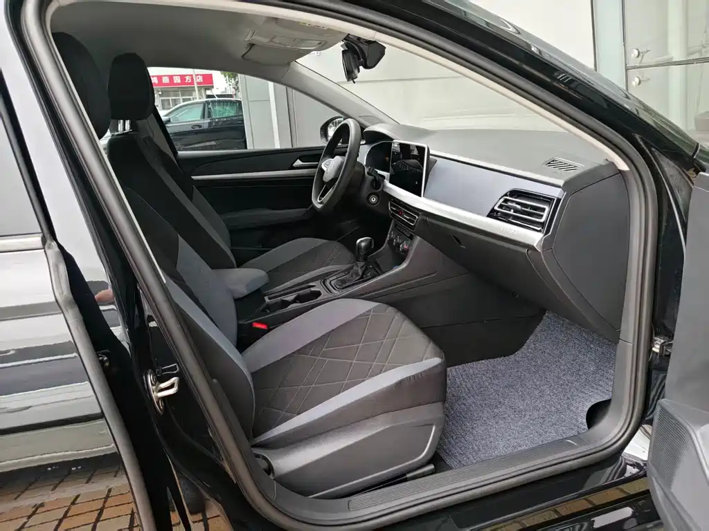 Volkswagen Lavida — миниатюра 10