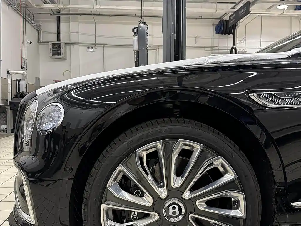 Bentley Flying Spur 2026 4.0T V8 Mulliner
