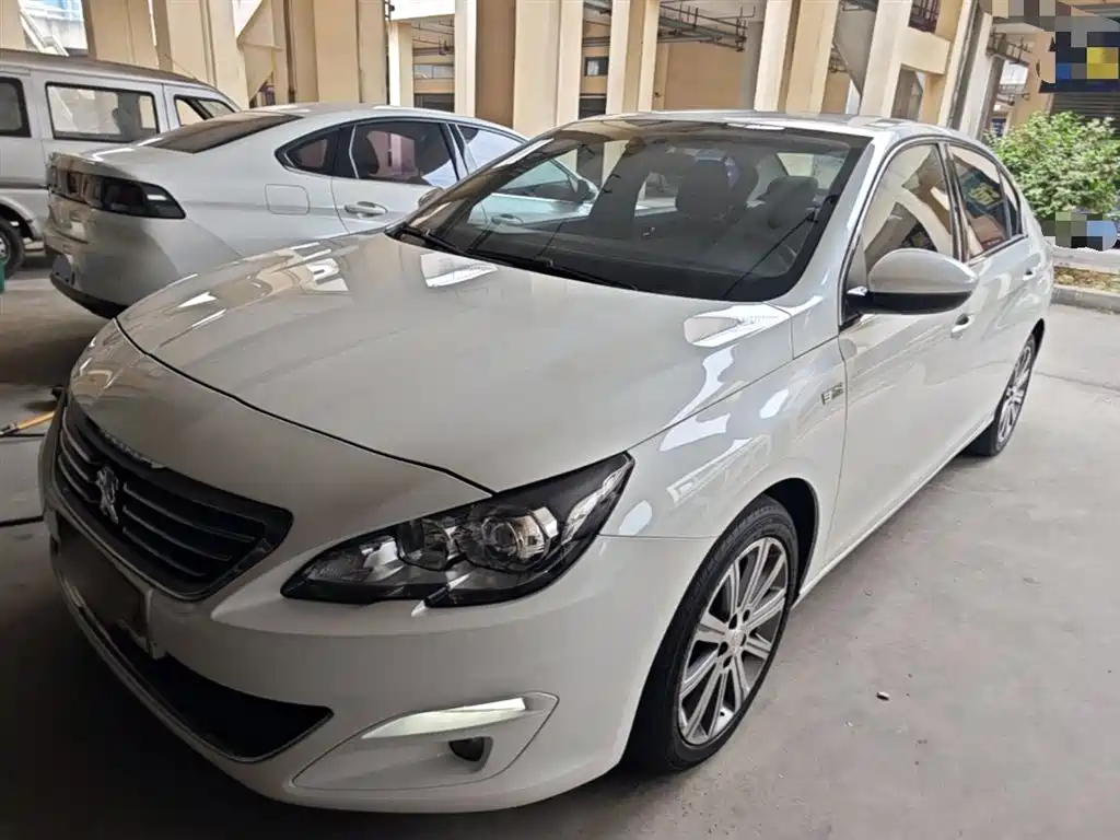 Peugeot 408 2016