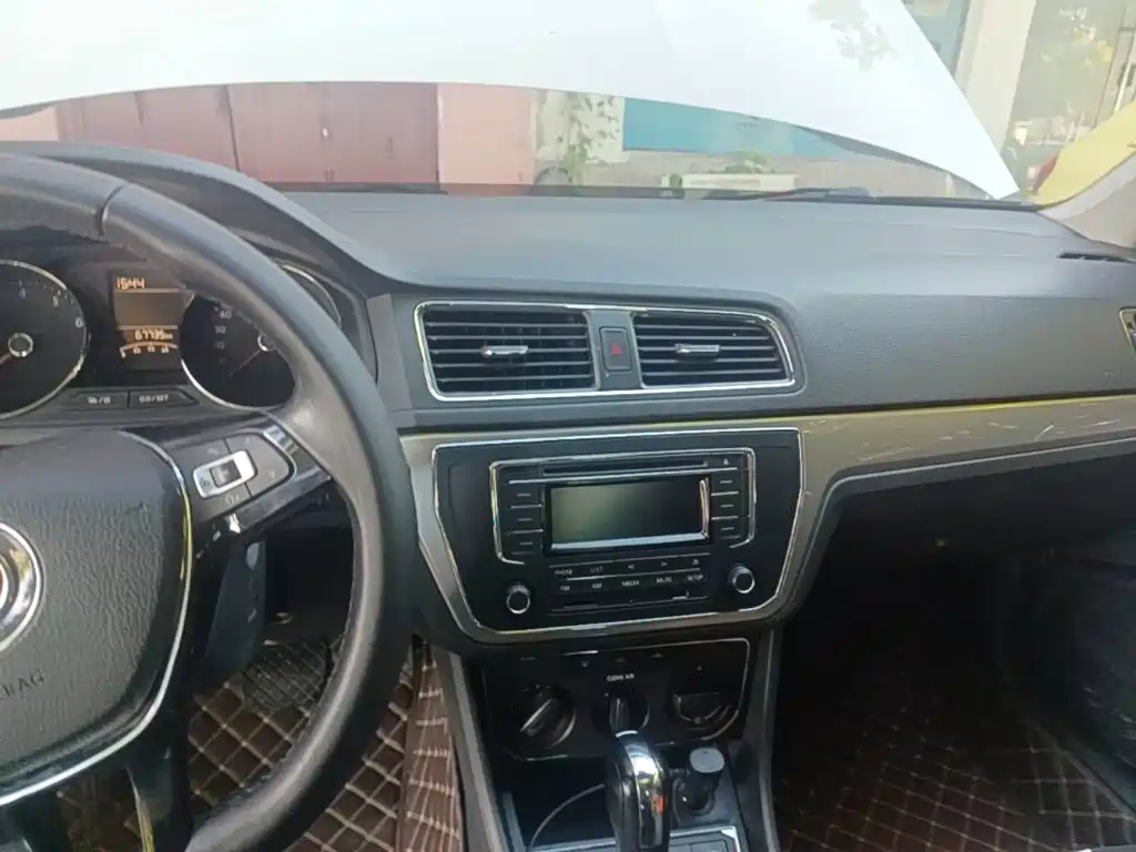 Volkswagen Lavida — миниатюра 13
