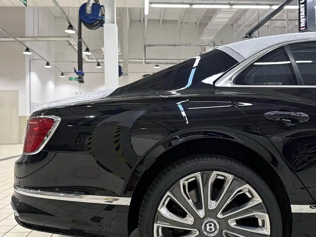 Bentley Flying Spur 2026 4.0T V8 Mulliner