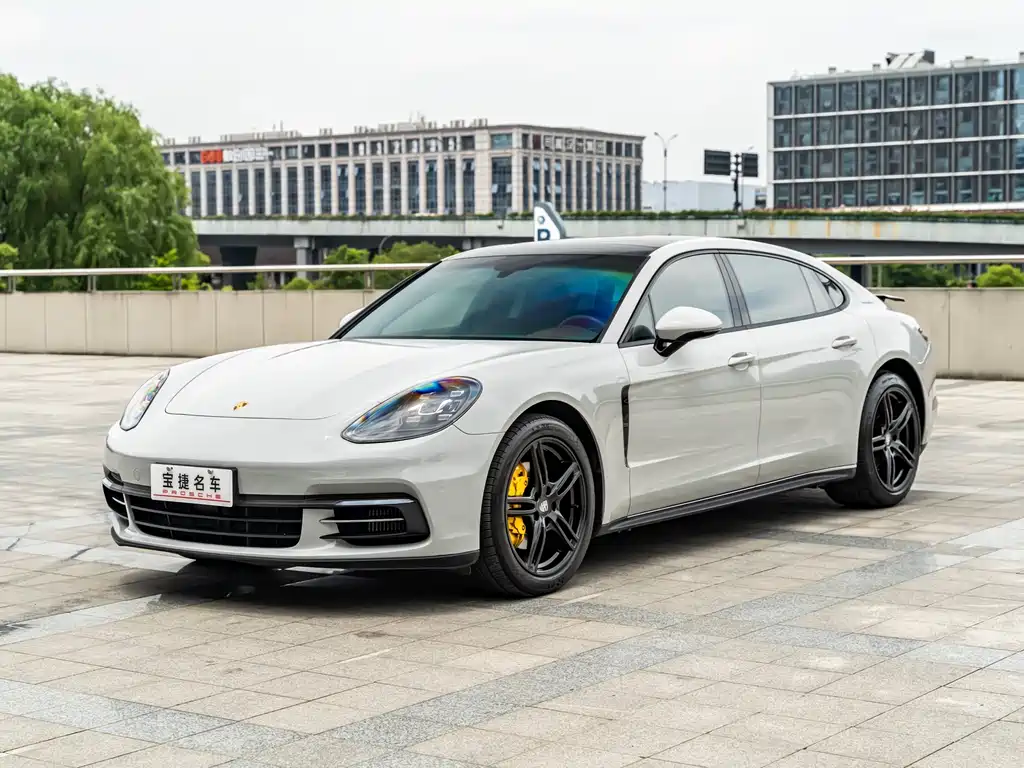 Porsche Panamera 2020