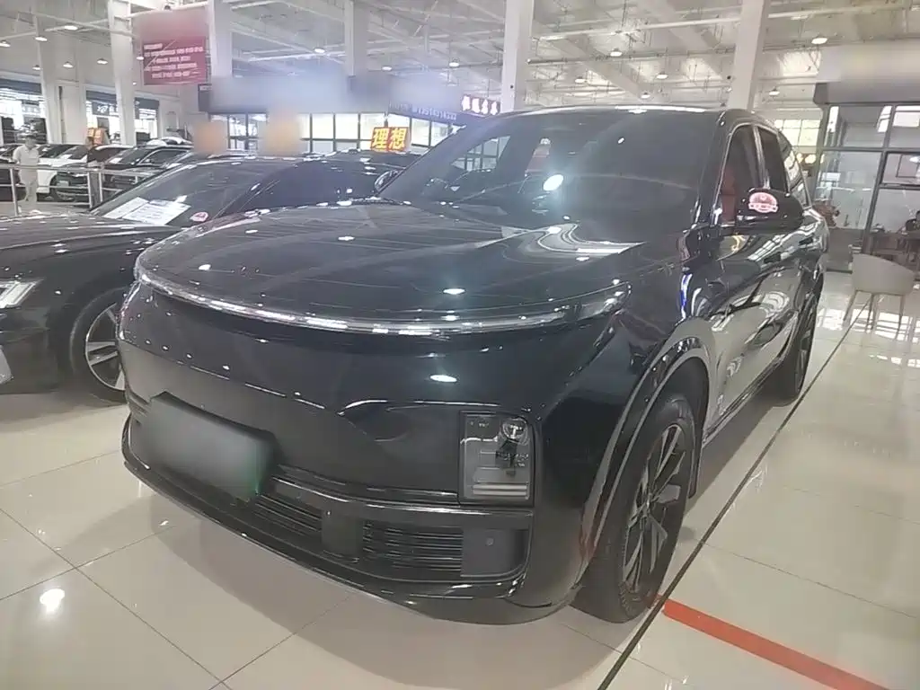 Li Auto L8