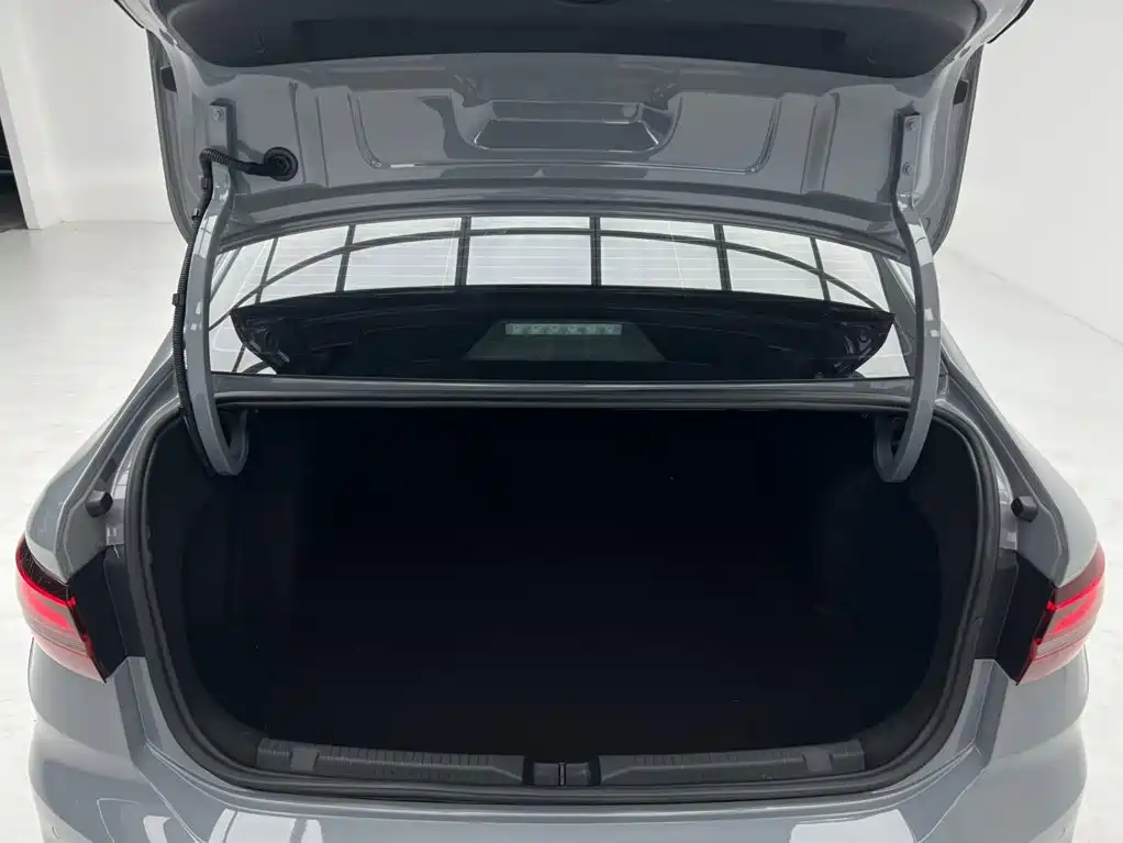 Volkswagen Lavida — миниатюра 14