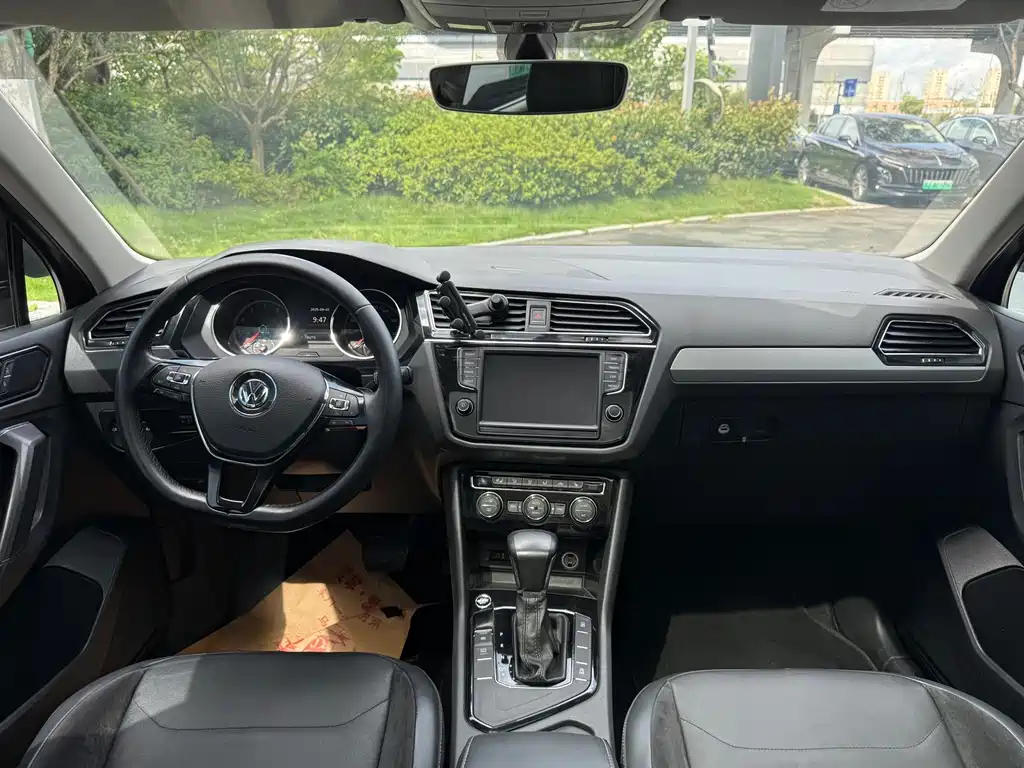Volkswagen Tiguan L — миниатюра 9