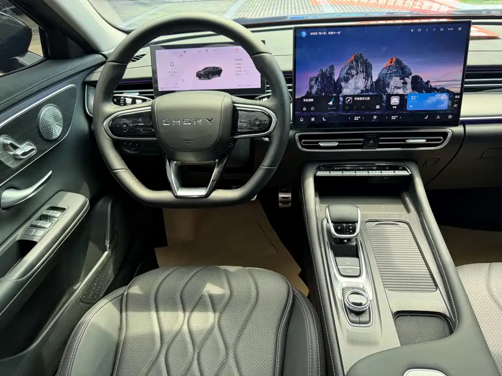 Chery 8 PRO 2025 2.0T DCT Luxury